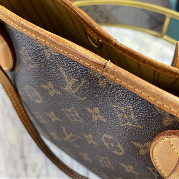 ✨SOLD!! Louis Vuitton Neverfull PM✨ - Picture 15 of 17